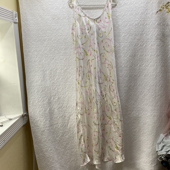 Long gown - Picture 3 of 5